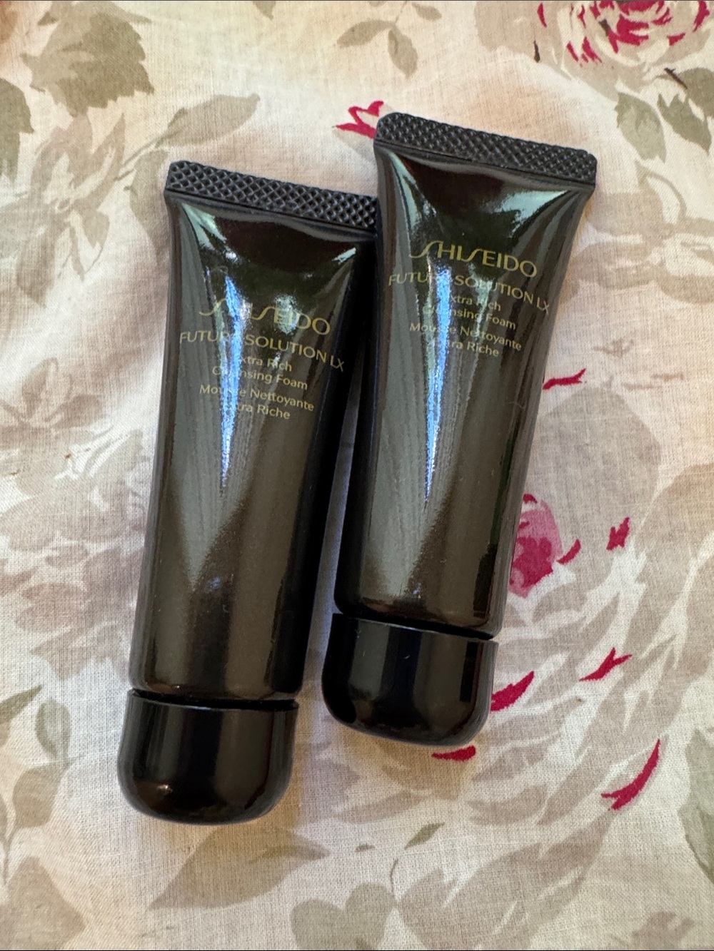 Shiseido Future Solution LX Extra Rich Cleansing Foam - travel size  set of two